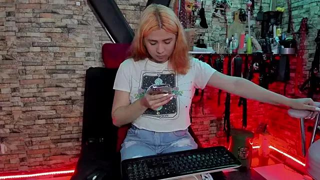 Girls: try live performances with matured performers, from dancing to quirks, in a variety of beautiful sex cams.