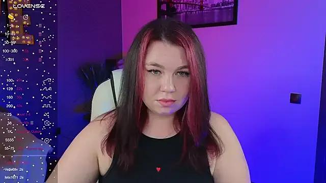 Lilumytrend from StripChat