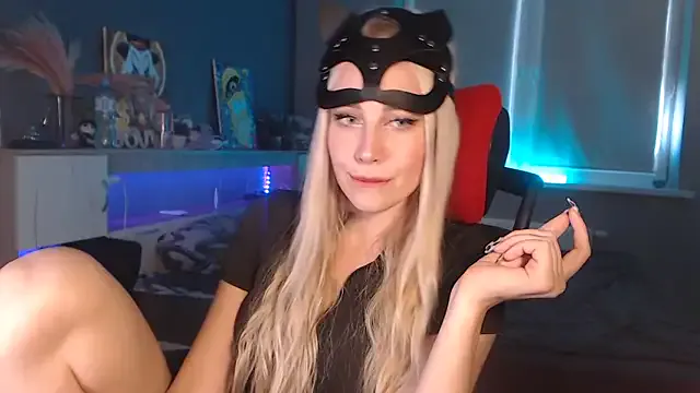 Lily_Shell from StripChat is Freechat