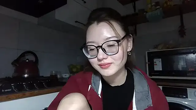 LilysTaylor from StripChat is Freechat