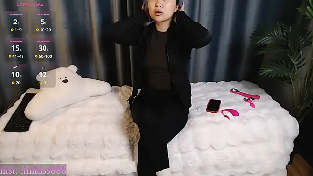 limkiss from StripChat is Freechat