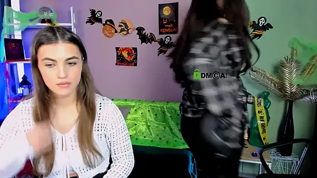 lina_fox12 from StripChat is Freechat