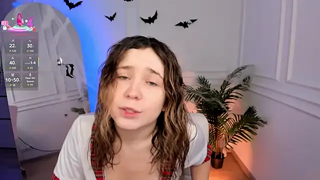 Lina_Glow from StripChat is Freechat