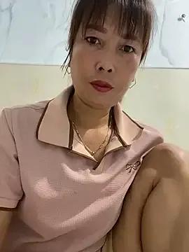 Linaannn from StripChat is Freechat