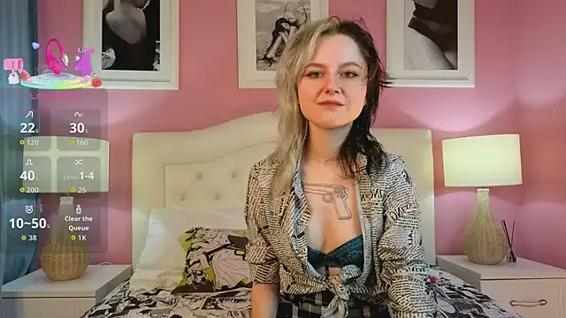 LinaVeritas from StripChat is Freechat