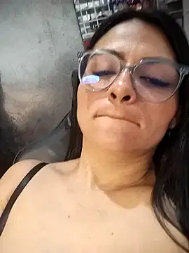 Linda_Lars from StripChat is Freechat
