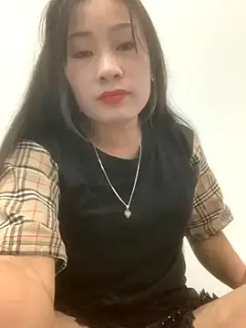 Linh_sexyy from StripChat is Freechat