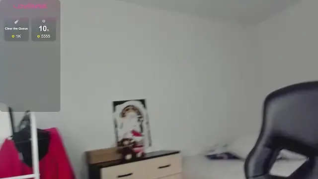 LionKierra from StripChat is Freechat