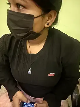 Lipstickss from StripChat is Freechat