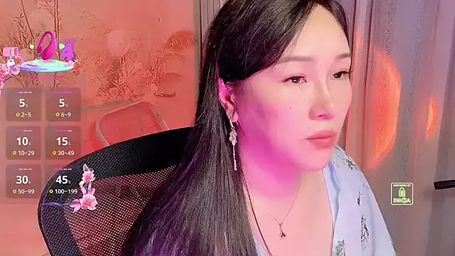 Liqinqin from StripChat