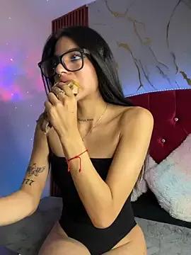 liss_hot_ from StripChat is Freechat