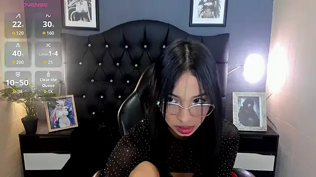 Lissandra_18 from StripChat is Freechat