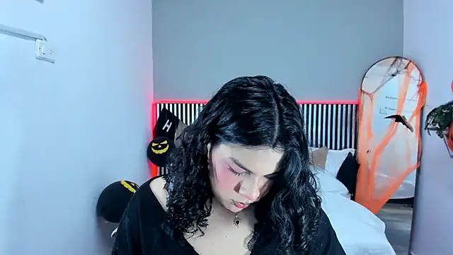 Little_Alli from StripChat is Freechat