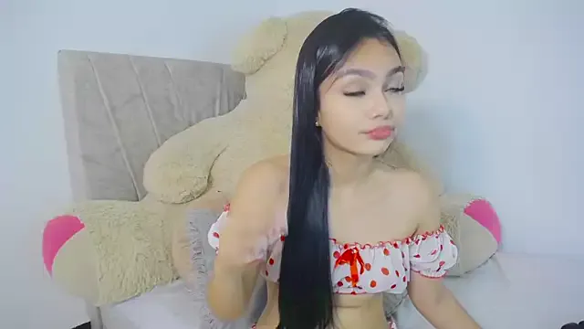 little_emiily_ from StripChat is Freechat