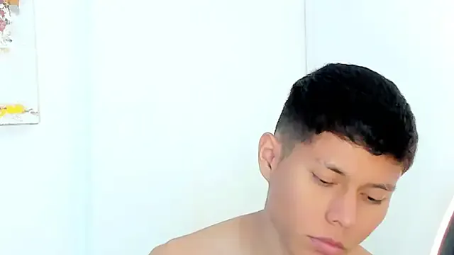 Little_liam from StripChat is Freechat