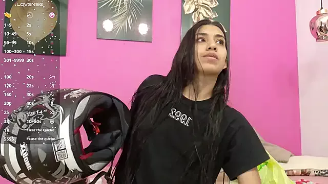 Girls: try live performances with matured performers, from dancing to quirks, in a variety of beautiful sex cams.