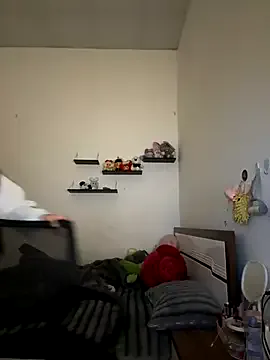 Livender_2x from StripChat is Freechat