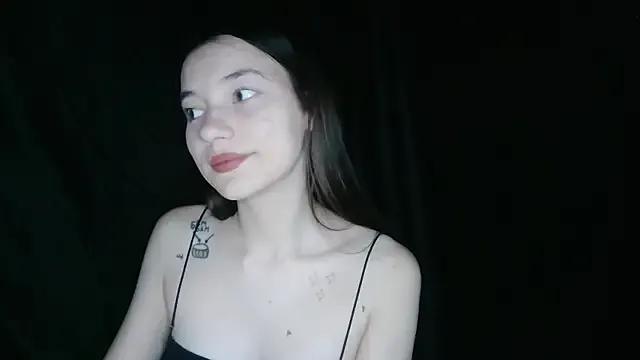 Liza-Kitty from StripChat is Freechat