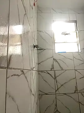 Loirinhaaa from StripChat