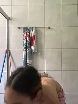 Loirinhaaa from StripChat