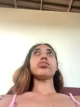 Loirinhaaa from StripChat