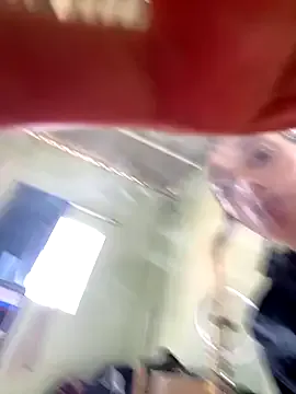 Loirinhaaa from StripChat