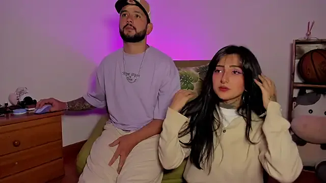 Girls: try live performances with matured performers, from dancing to quirks, in a variety of beautiful sex cams.