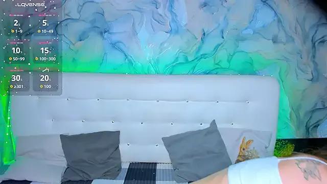 LolaMeddisson from StripChat