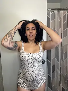 Lolathebaddie from StripChat is Freechat