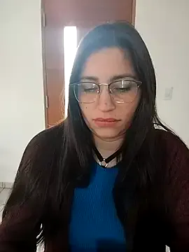 LolatuMiel from StripChat is Freechat