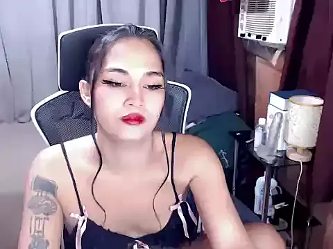 Lollaaaaaaa from StripChat is Freechat