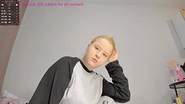 london6a6y from StripChat is Freechat