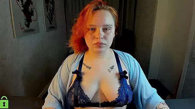 Looly_Rise from StripChat
