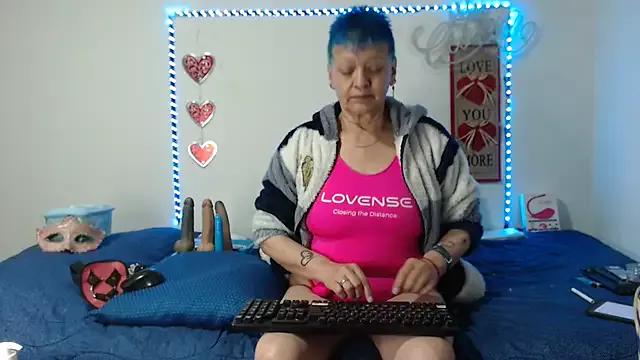 Girls: try live performances with matured performers, from dancing to quirks, in a variety of beautiful sex cams.