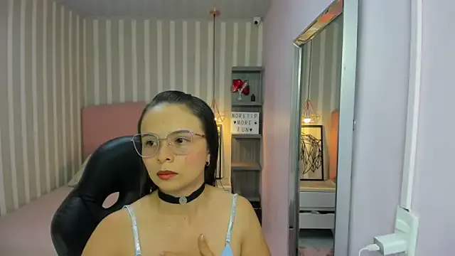 Girls: try live performances with matured performers, from dancing to quirks, in a variety of beautiful sex cams.