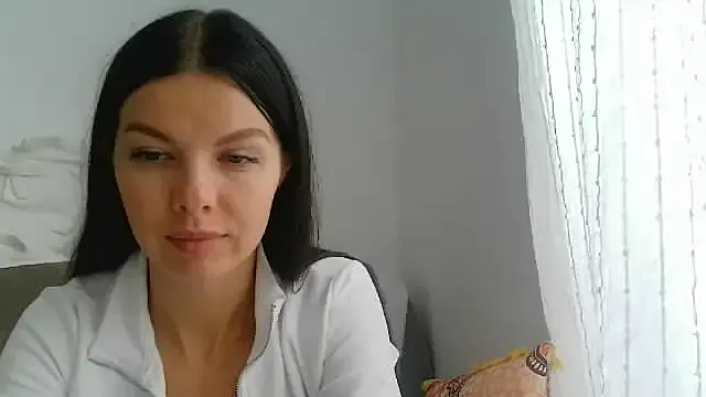 Lorivell from StripChat is Freechat