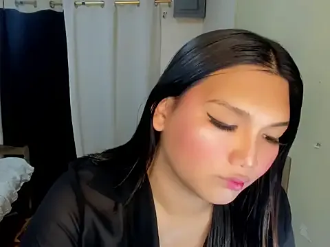 Lou_heart from StripChat is Freechat