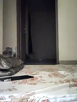 Love_bitsss from StripChat is Freechat