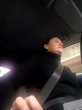 LovelyMia- from StripChat is Freechat