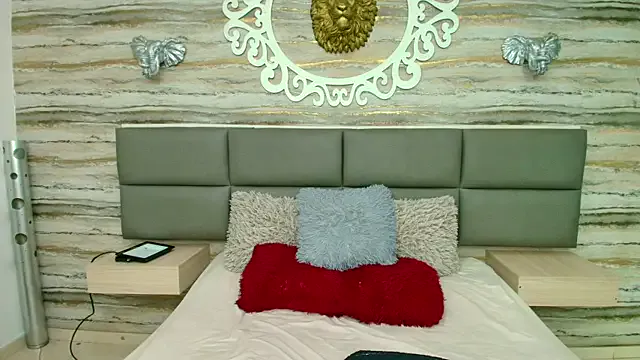 Girls: try live performances with matured performers, from dancing to quirks, in a variety of beautiful sex cams.