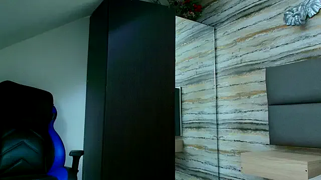 Lovers_21 from StripChat is Freechat