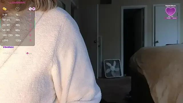 Girls: try live performances with matured performers, from dancing to quirks, in a variety of beautiful sex cams.