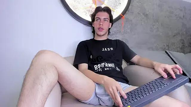 Lucian_grey from StripChat is Freechat