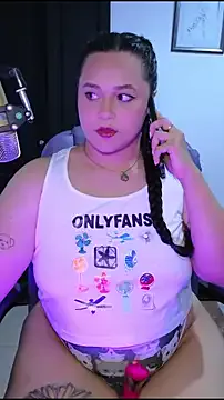 Luciernaga18 from StripChat is Freechat