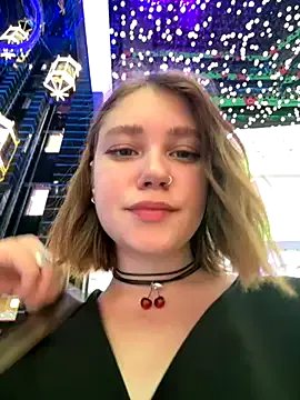 Lucy-joy from StripChat