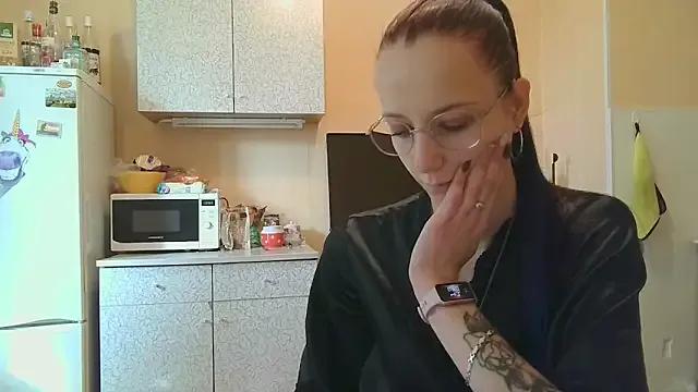 Lucy_Divine from StripChat is Freechat