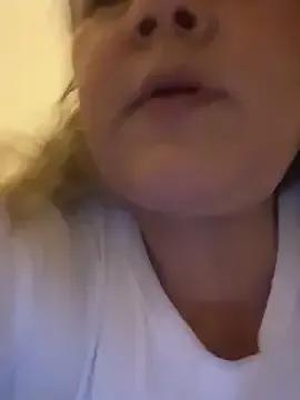 Lucy_Milf_474 from StripChat is Freechat