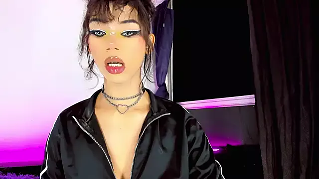 Lucyangel_11 from StripChat