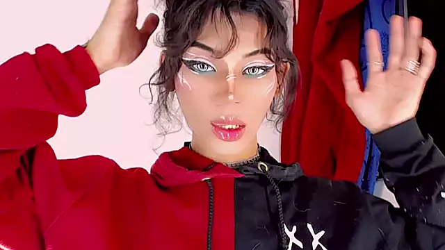 Lucyangel_11 from StripChat