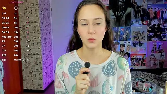 LucyRose3 from StripChat is Freechat